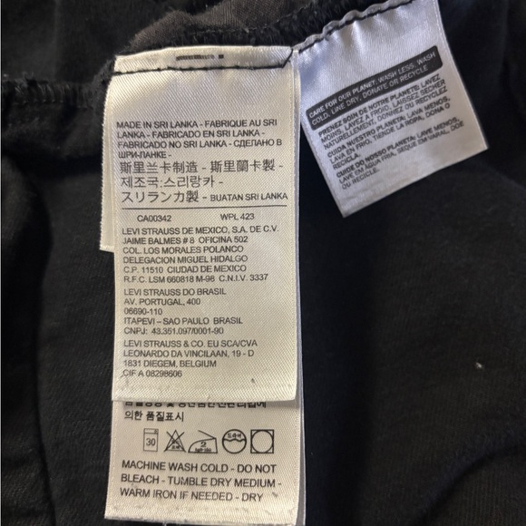 Levi’s all Black Trucker Jacket Boys Size Large - Picture 5 of 10